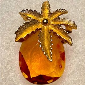 Vintage SARAH COVENTRY pineapple Pin